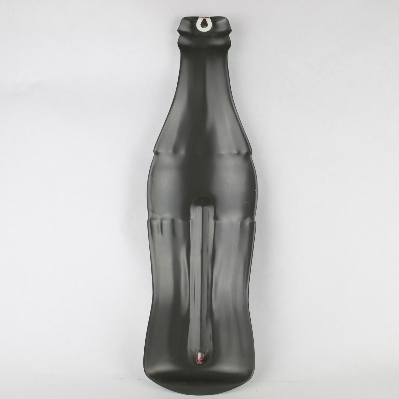 https://displayshack.com/wp-content/uploads/2021/04/Retro-Tin-Sign-Coca-Cola-Bottle-Thermometer-back.jpg
